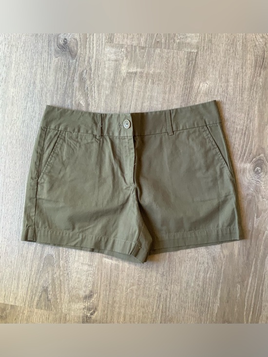 LOFT Pants - Ann Taylor LOFT Chino Shorts Size: 6